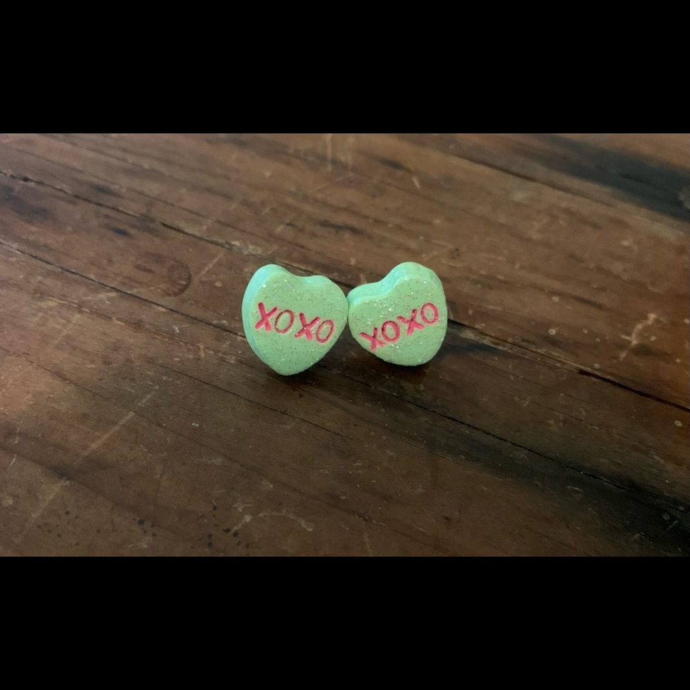 Heart XOXO earrings